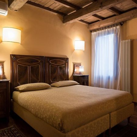 Piazza Nova Guest House Ferrara Ngoại thất bức ảnh
