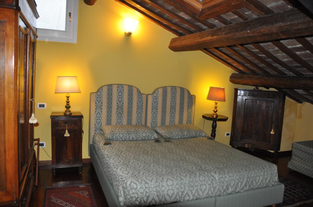 Piazza Nova Guest House Ferrara Phòng bức ảnh