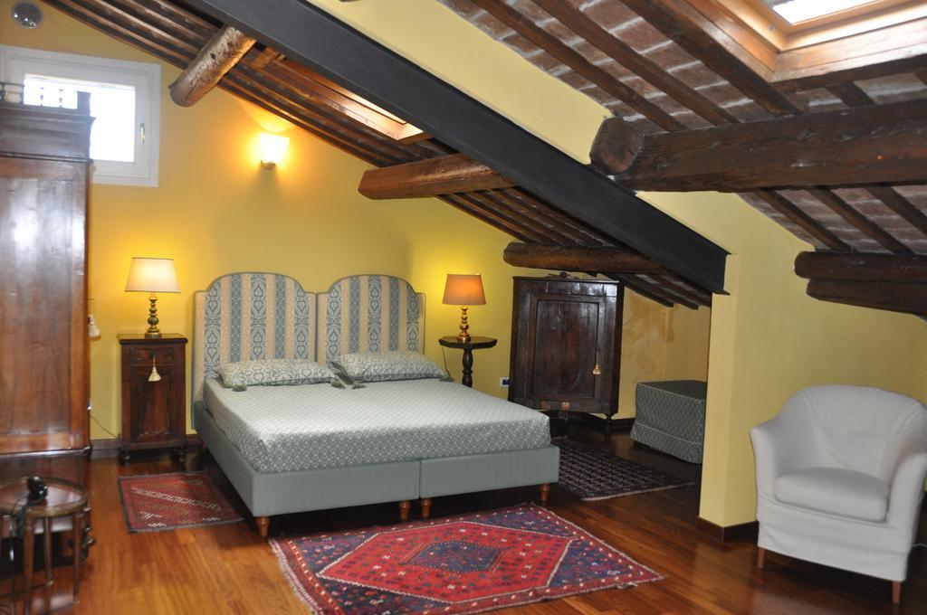 Piazza Nova Guest House Ferrara Phòng bức ảnh