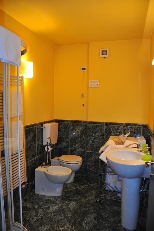 Piazza Nova Guest House Ferrara Phòng bức ảnh