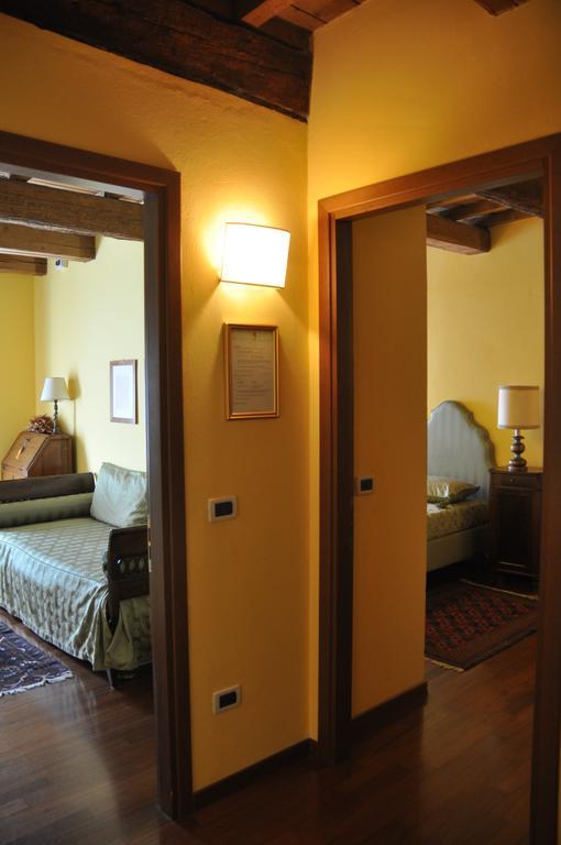Piazza Nova Guest House Ferrara Phòng bức ảnh