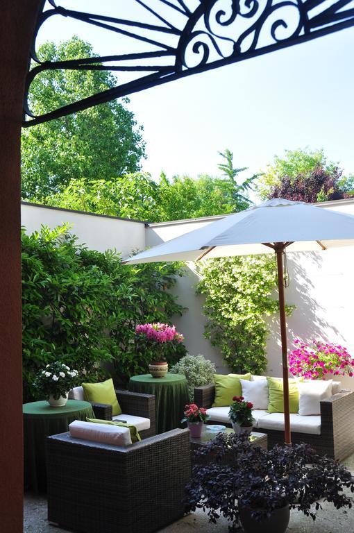 Piazza Nova Guest House Ferrara Ngoại thất bức ảnh