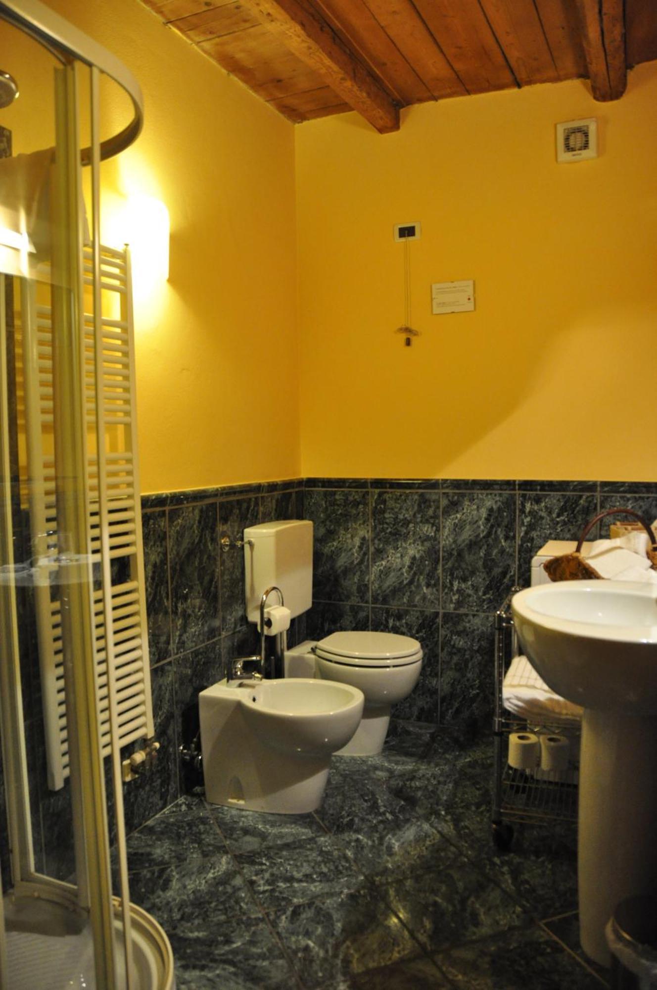Piazza Nova Guest House Ferrara Phòng bức ảnh