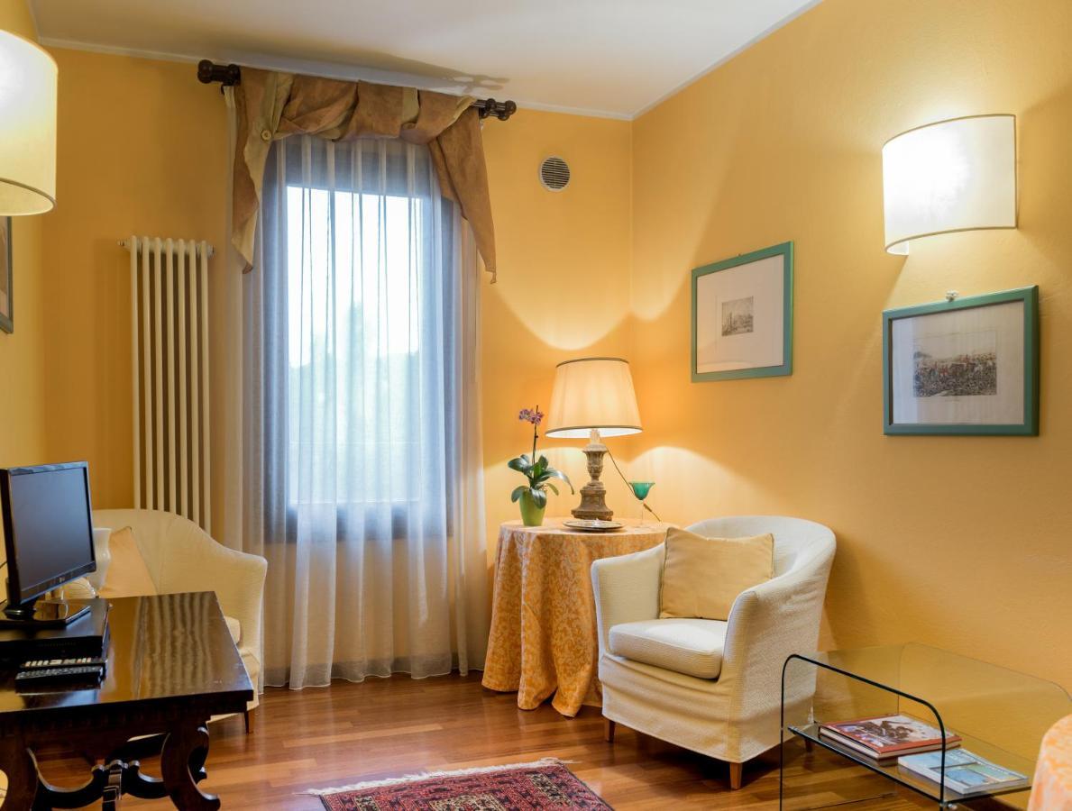 Piazza Nova Guest House Ferrara Ngoại thất bức ảnh