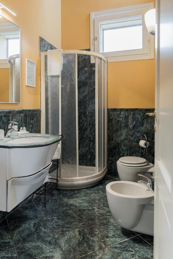 Piazza Nova Guest House Ferrara Ngoại thất bức ảnh